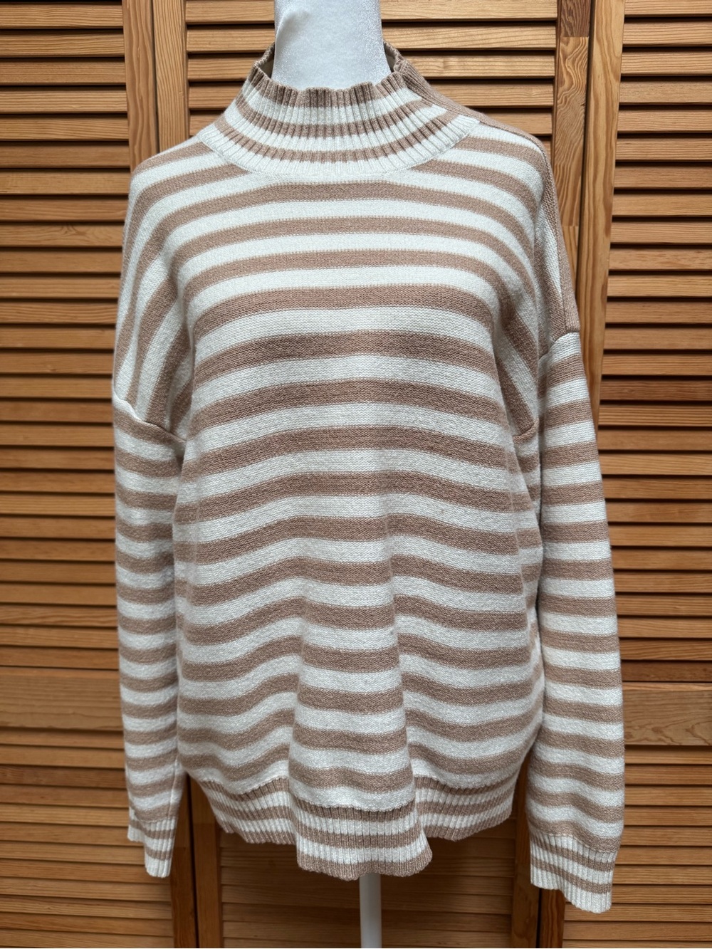 Olivia Sky Cream & Tan Striped Mock-Neck Knit Sweater Size XL Preppy Casual Chic